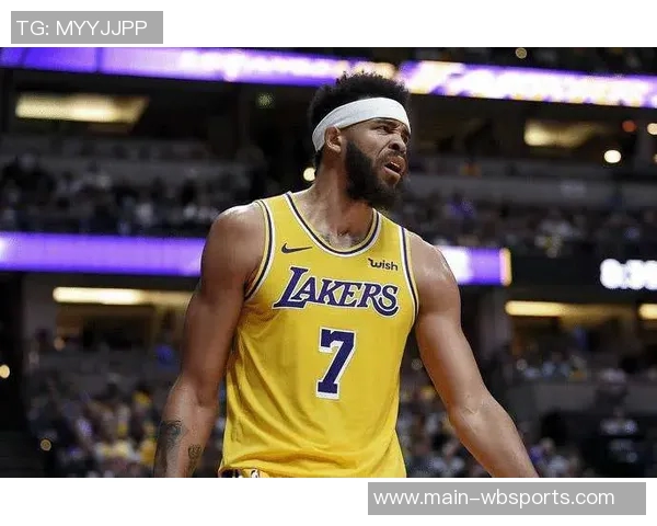 湖人队即将开启短途客场之旅官方社交媒体分享登机瞬间 湖人队即将开启短途客场之旅官方社交媒体分享登机瞬间