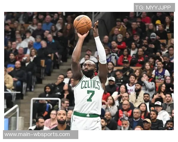 杰伦布朗强调篮板保护重要性并展望球队潜力提升空间 杰伦布朗强调篮板保护重要性并展望球队潜力提升空间